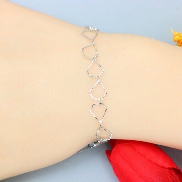 "Elegant & Trendy Bracelet, A Perfect Gift for Women, Thoughtful,  EVCH1785 - Picture 10 of 10